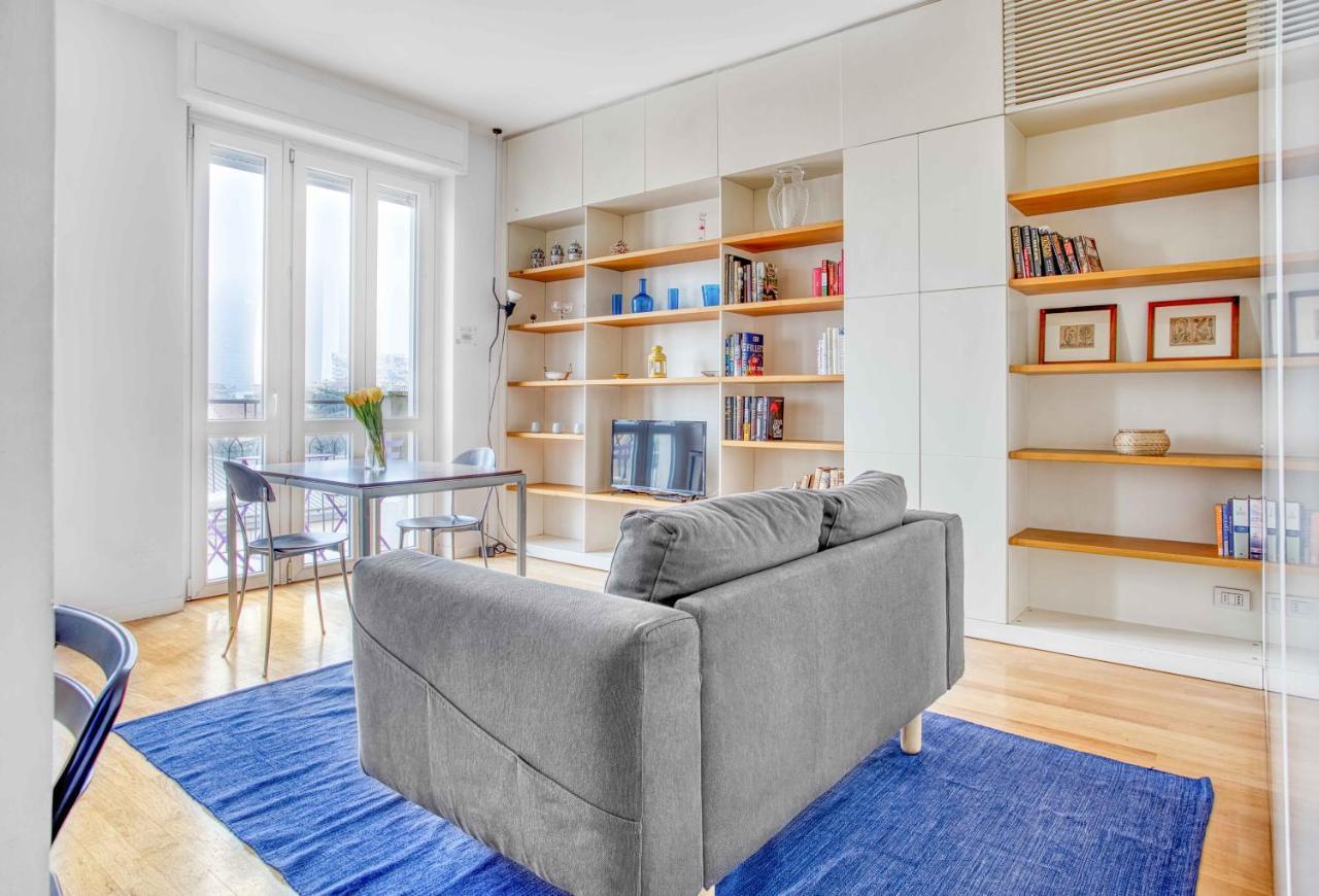 Joivy Vibrant Studio With Balcony ميلان المظهر الخارجي الصورة