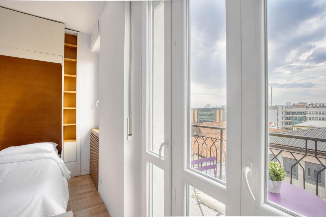 Joivy Vibrant Studio With Balcony ميلان المظهر الخارجي الصورة